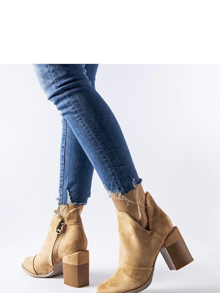 Boty na podpatku  model 206573 Solea 