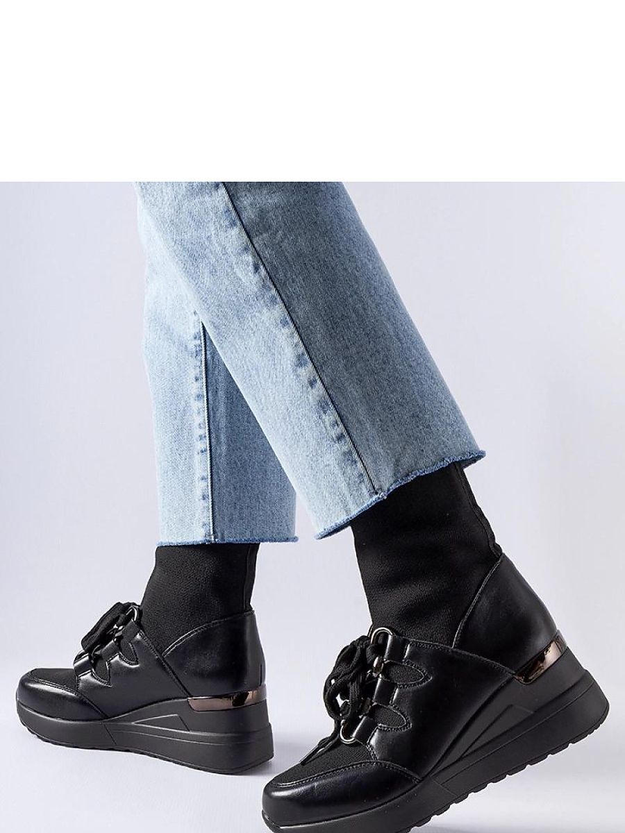 Boty na klínovém podpatku  model 206574 Solea 