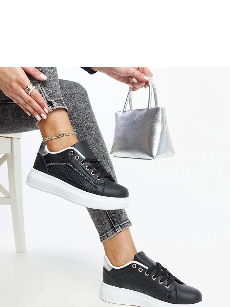 Sneakers model 207400 Solea 