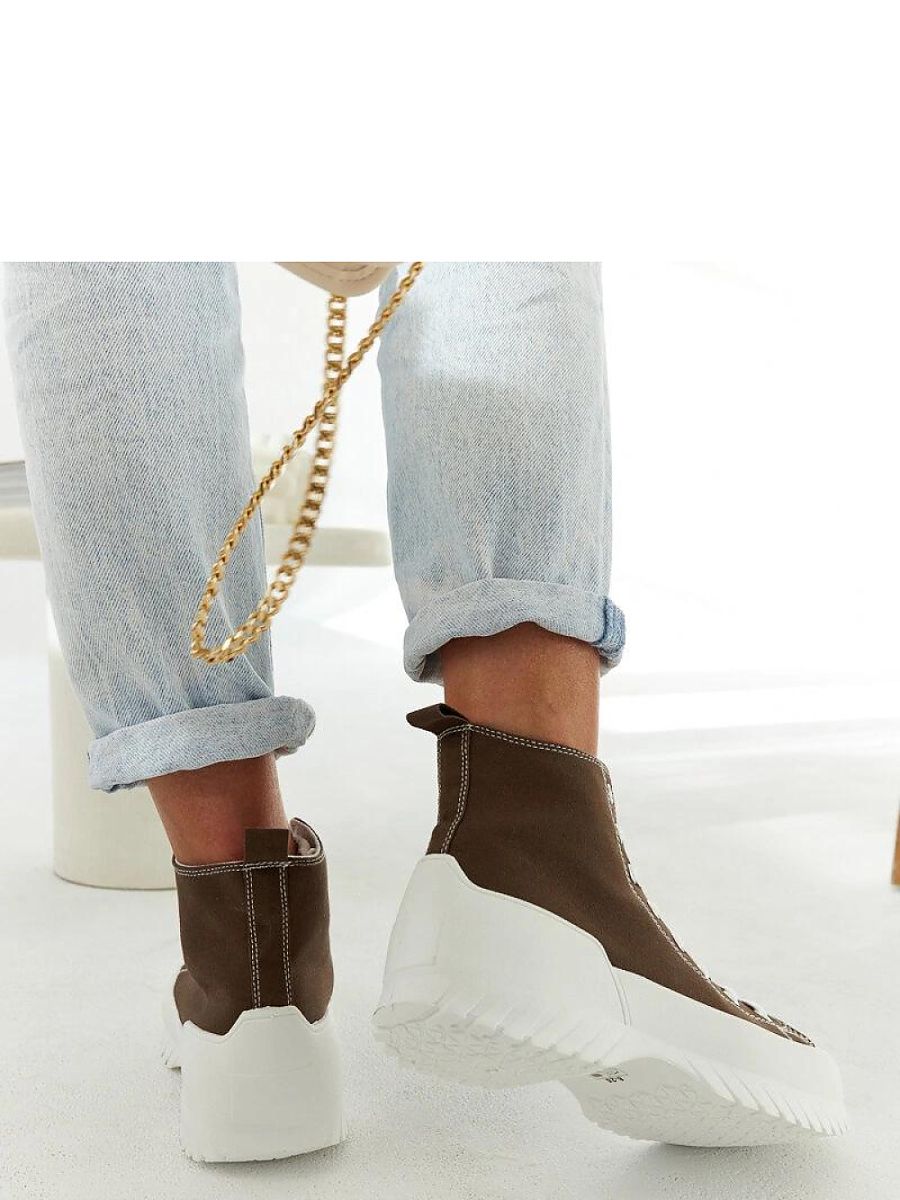 Sneakers model 207548 Solea 
