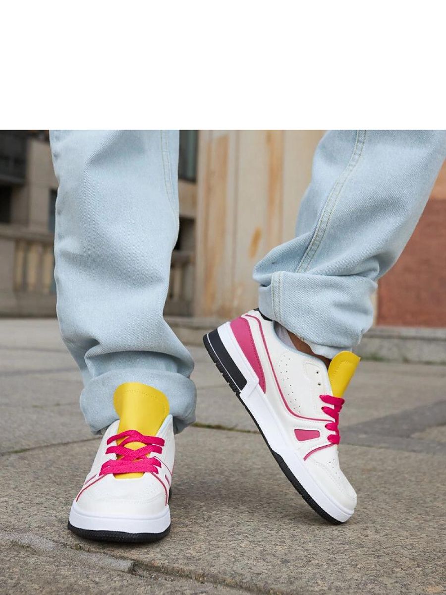 Sneakers model 207670 Solea 