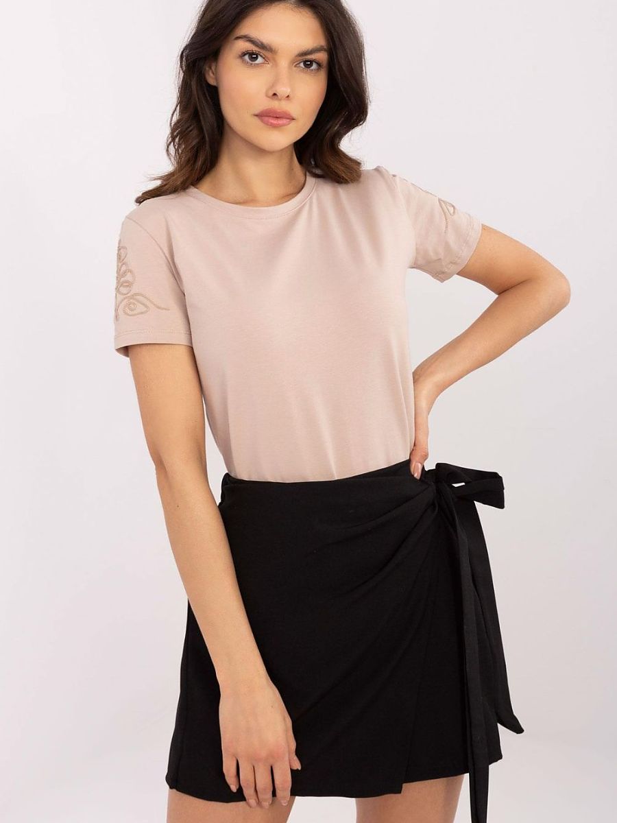 T-shirt model 210659 Relevance 