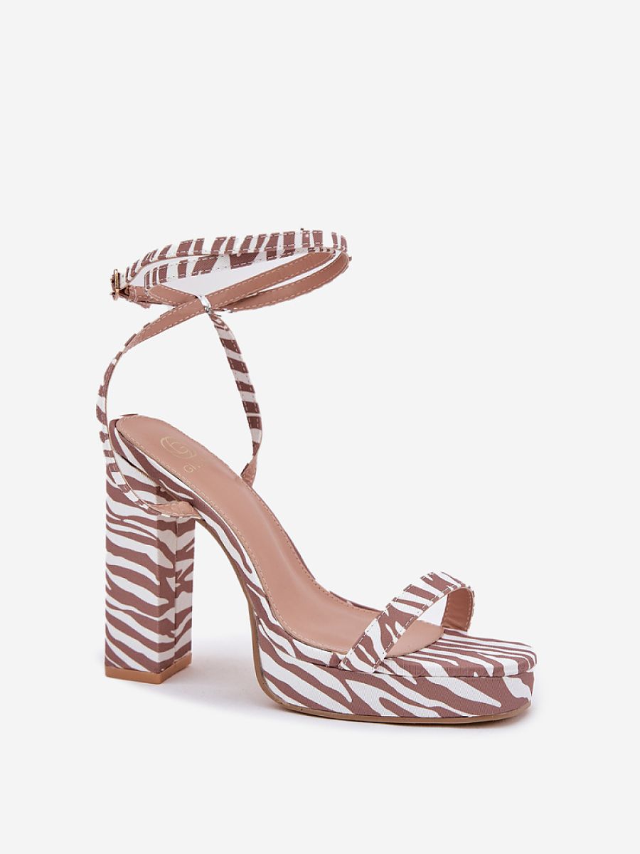 Sandály na podpatku  model 212818 Step in style 