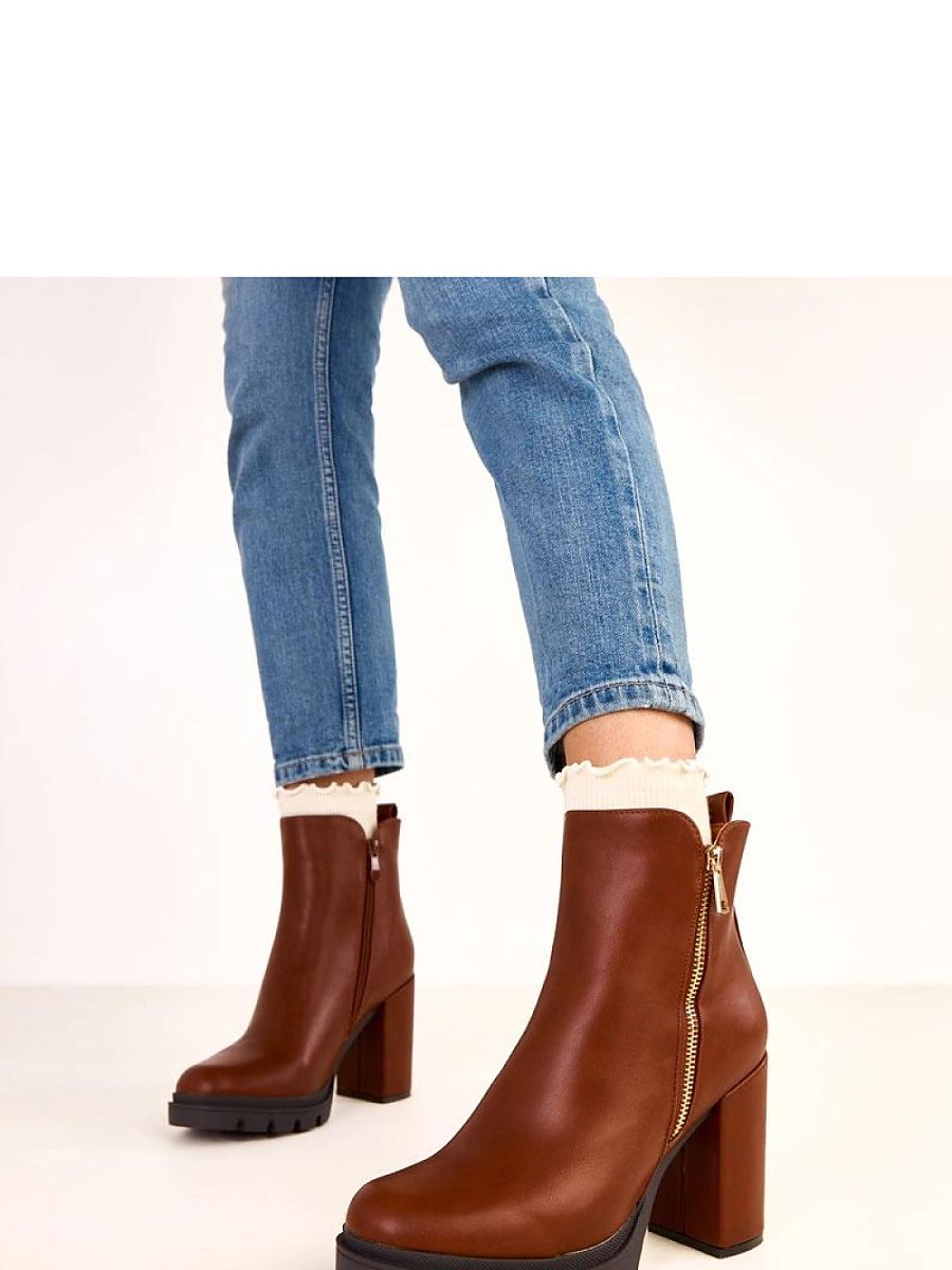 Boty na podpatku  model 220577 Solea 