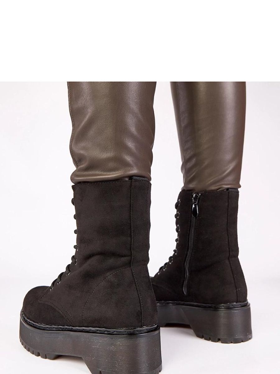 Boty na široké podrážce  model 221668 Solea 