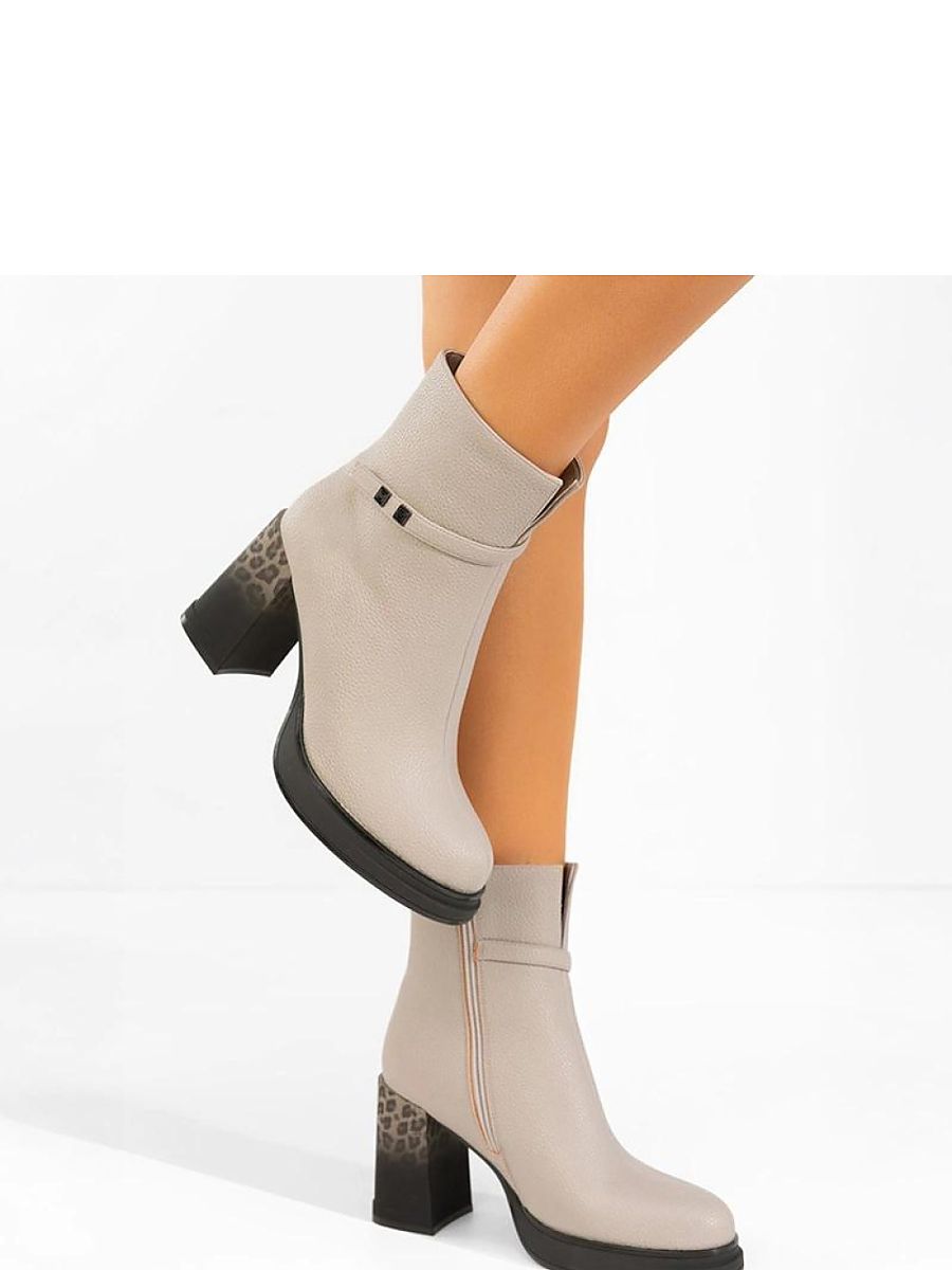 Boty na podpatku  model 222033 Solea 