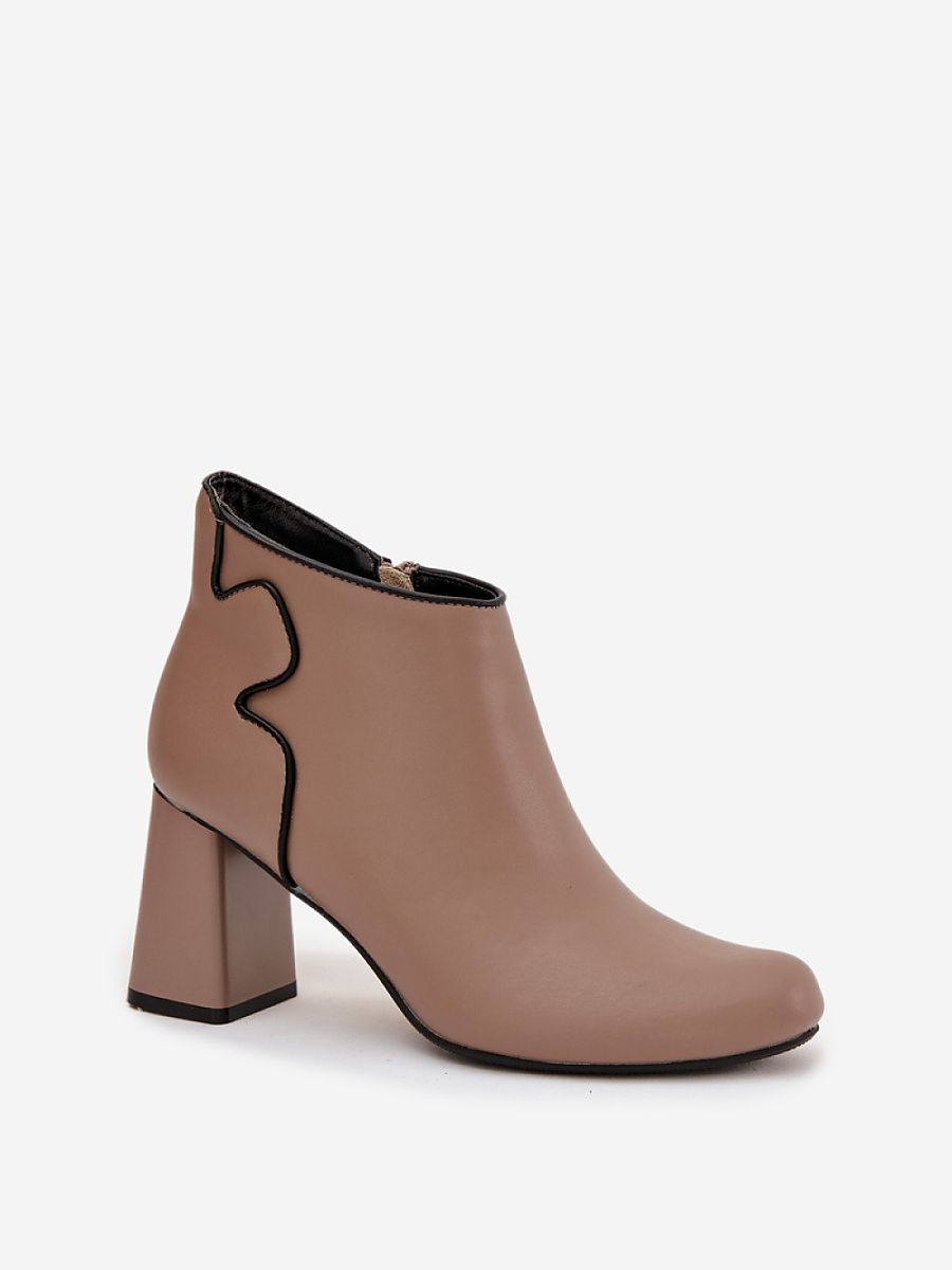 Boty na podpatku  model 222520 Step in style 