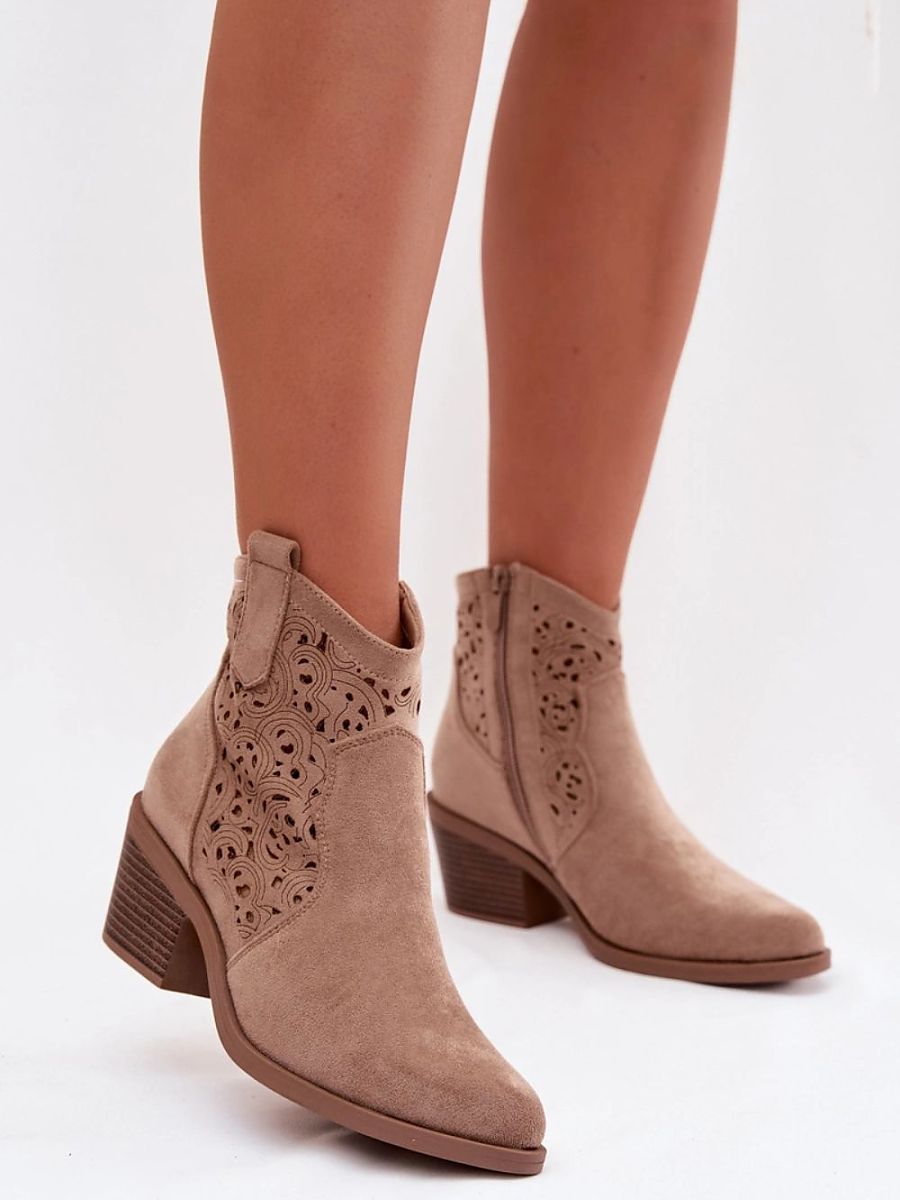 Boty na podpatku  model 224424 Step in style 