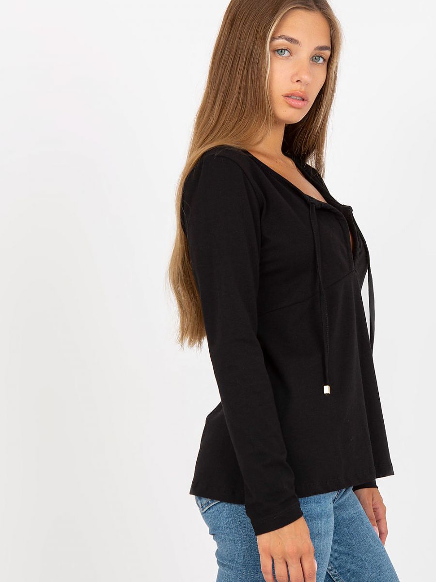 Blouse model 168640 Rue Paris 