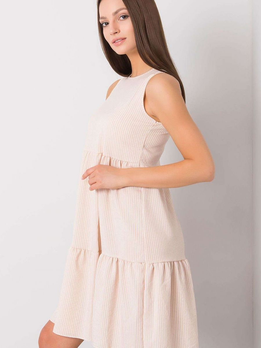 Daydress model 180891 Rue Paris 