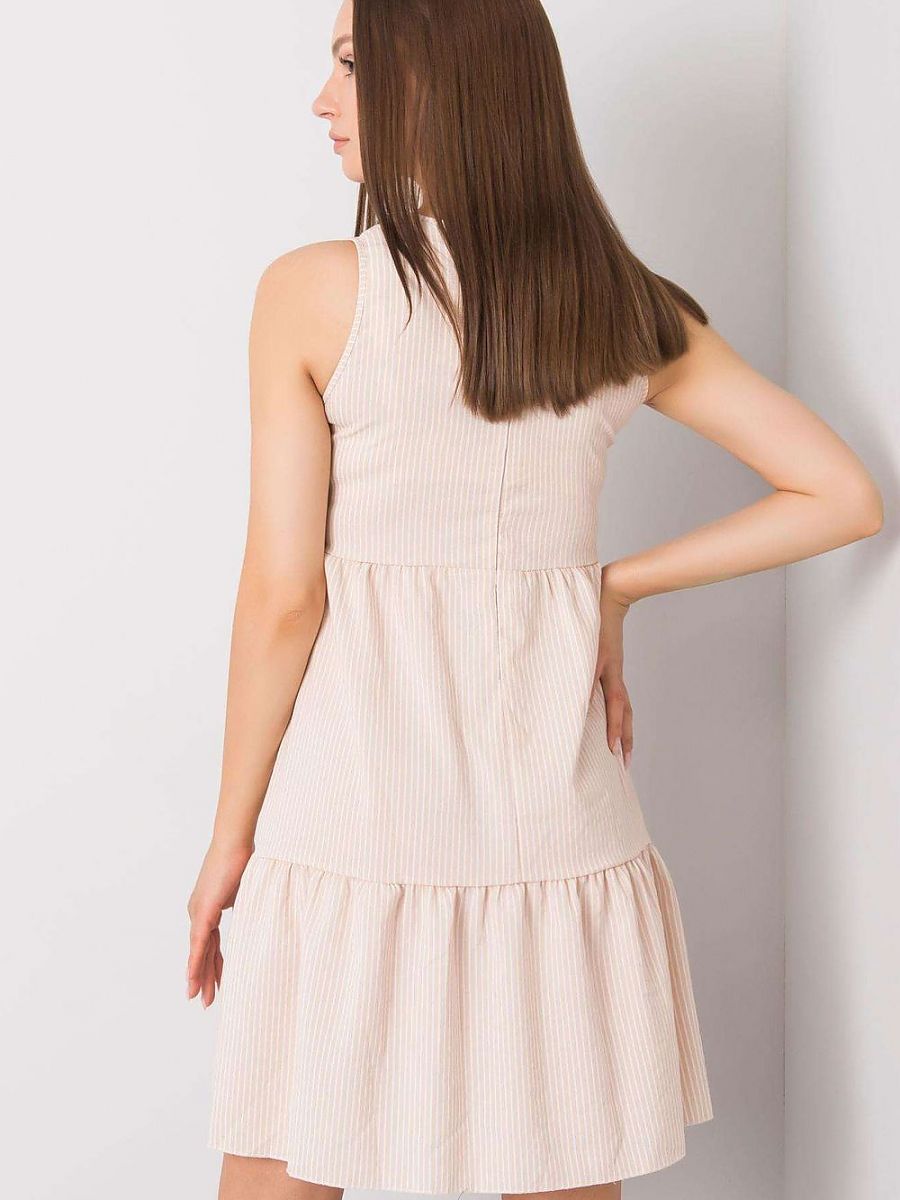 Daydress model 180891 Rue Paris 