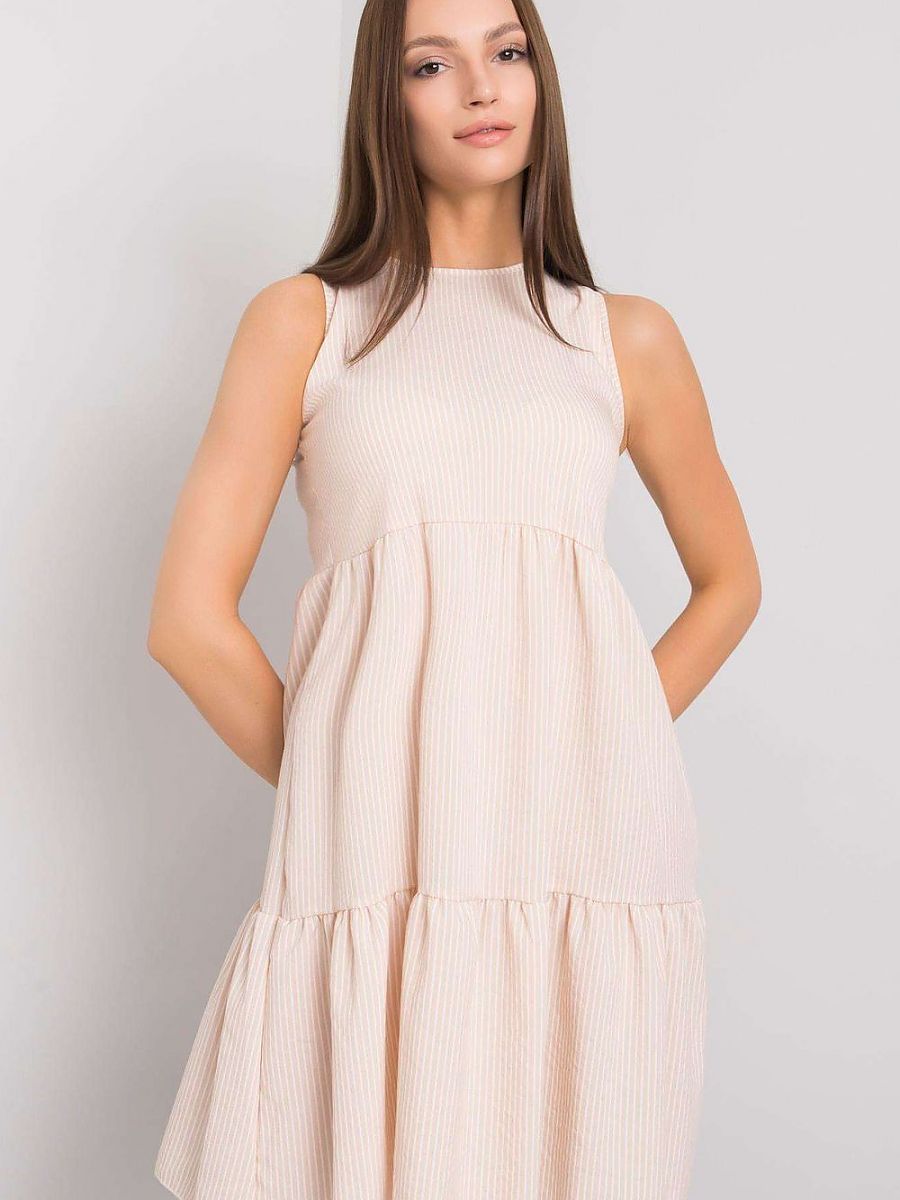Daydress model 180891 Rue Paris 