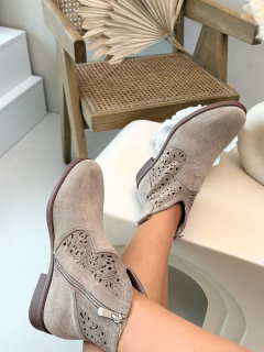 Boty model 224430 Step in style